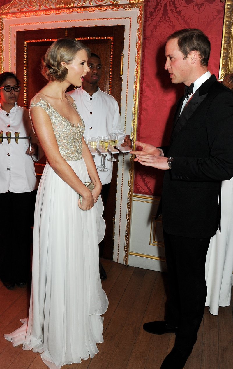 Taylor Swift at Winter Whites Gala — photo 157