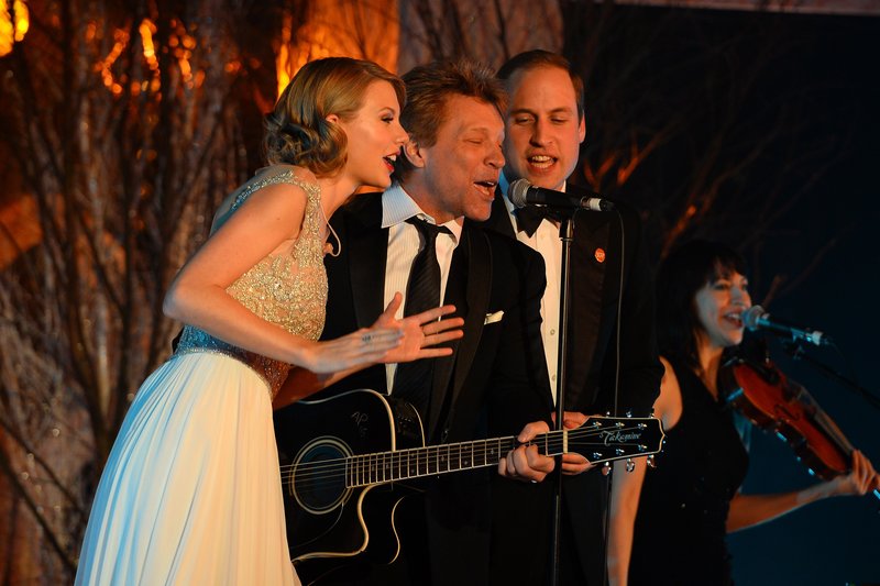 Taylor Swift at Winter Whites Gala — photo 166