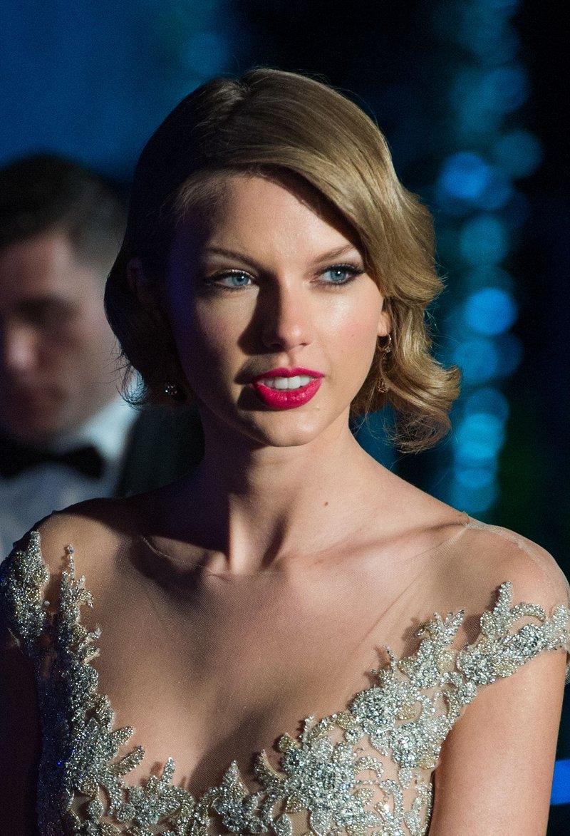 Taylor Swift at Winter Whites Gala — photo 189