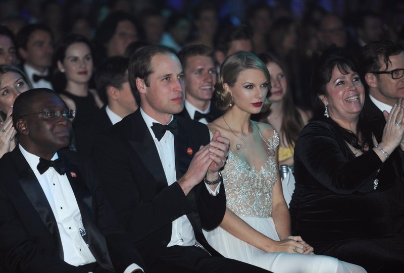 Taylor Swift at Winter Whites Gala — photo 240