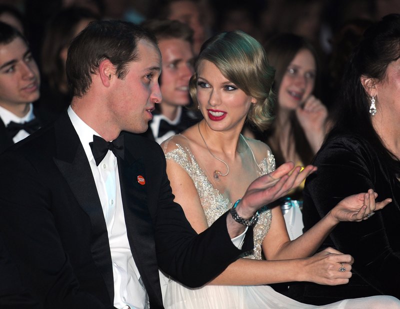 Taylor Swift at Winter Whites Gala — photo 245