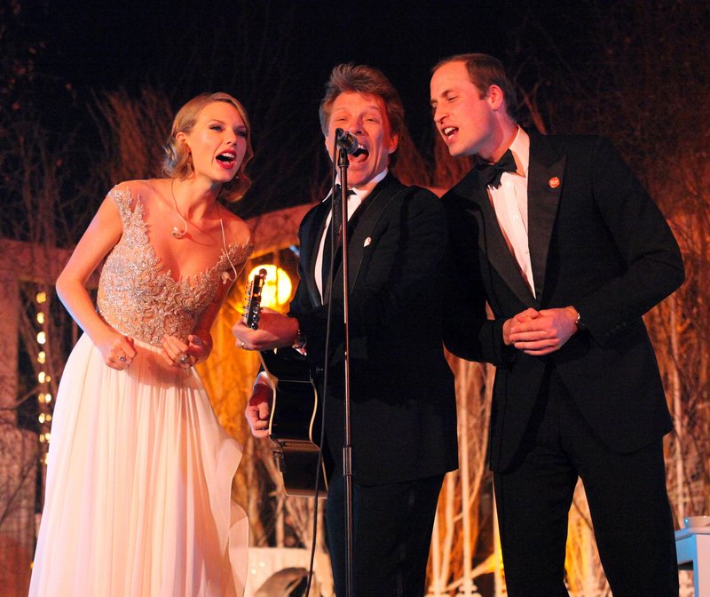 Taylor Swift at Winter Whites Gala — photo 269