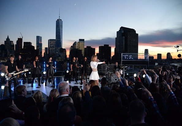 Taylor Swift at 1989 Secret Session With iHeartRadio — photo 6