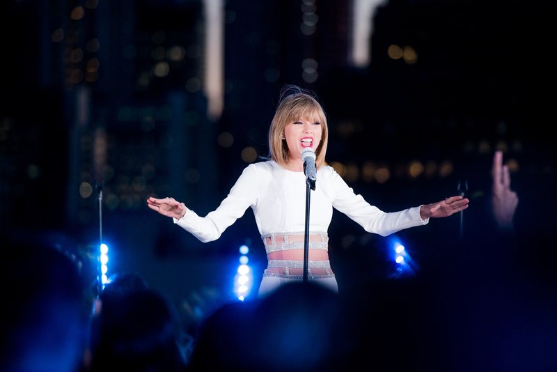 Taylor Swift at 1989 Secret Session With iHeartRadio — photo 18