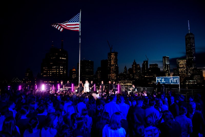 Taylor Swift at 1989 Secret Session With iHeartRadio — photo 21