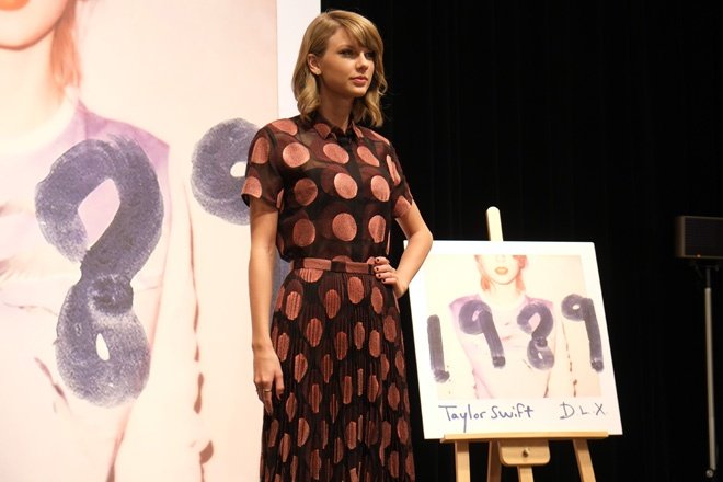 Taylor Swift at 1989 Tokyo Press Conference — photo 5