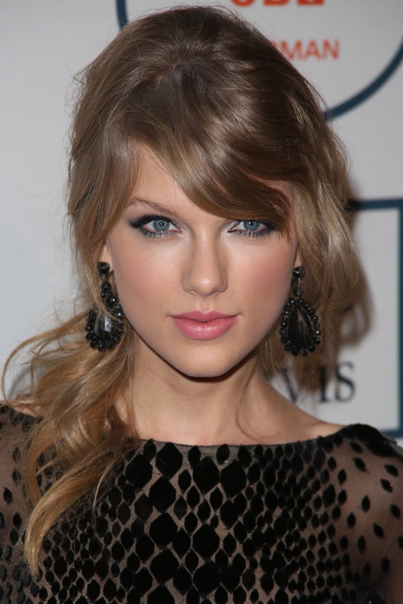 Taylor Swift at 56th Annual GRAMMY Awards - Pre-GRAMMY Gala And Salute To Industry Icons Honoring Lucian Grainge — photo 134