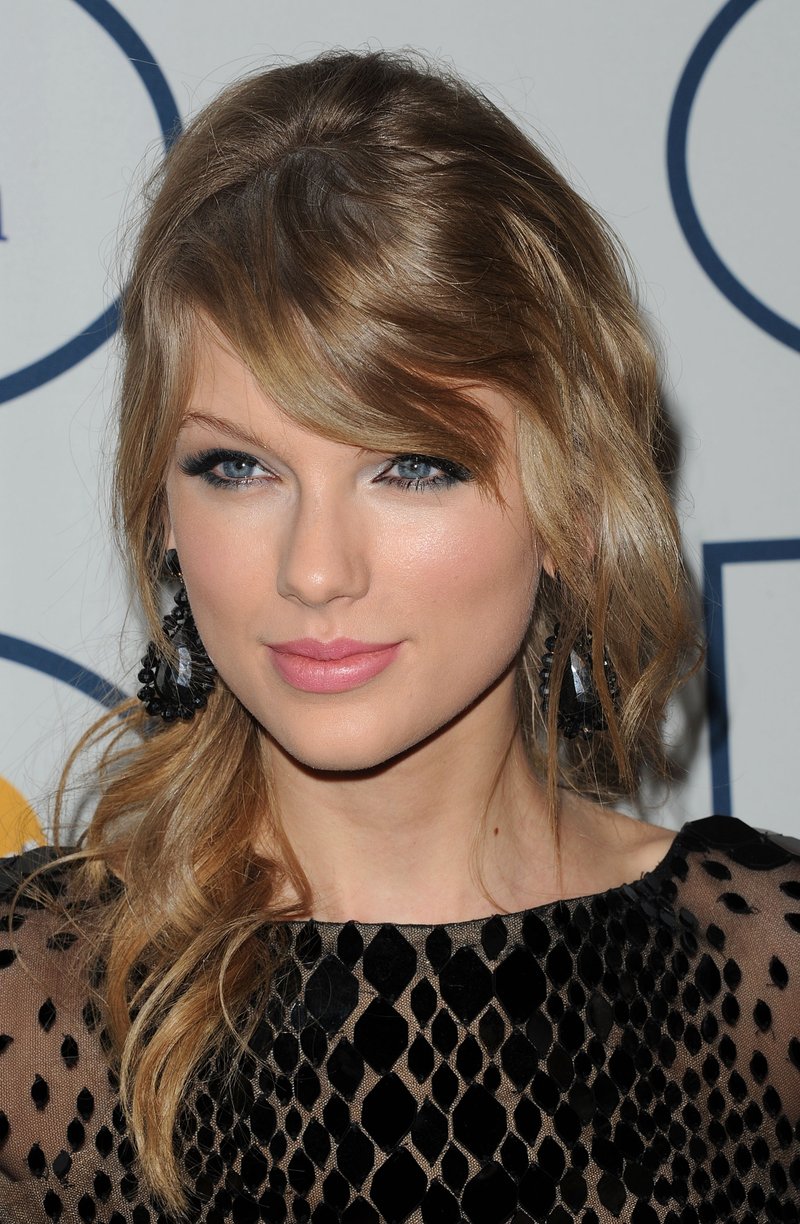 Taylor Swift at 56th Annual GRAMMY Awards - Pre-GRAMMY Gala And Salute To Industry Icons Honoring Lucian Grainge — photo 141