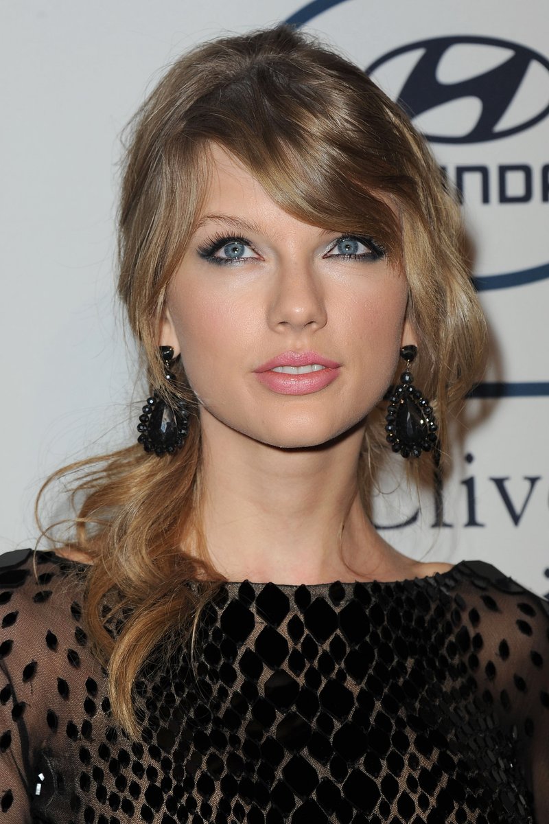 Taylor Swift at 56th Annual GRAMMY Awards - Pre-GRAMMY Gala And Salute To Industry Icons Honoring Lucian Grainge — photo 162