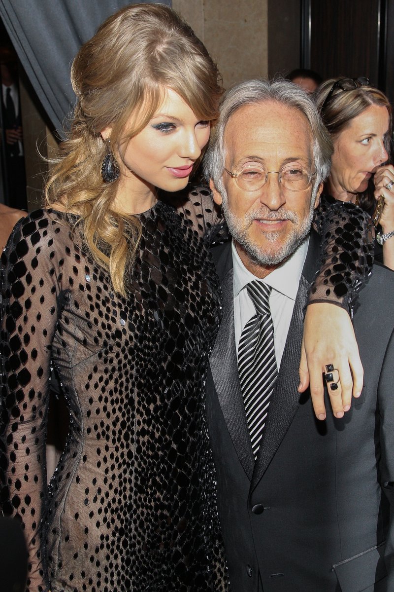 Taylor Swift at 56th Annual GRAMMY Awards - Pre-GRAMMY Gala And Salute To Industry Icons Honoring Lucian Grainge — photo 169