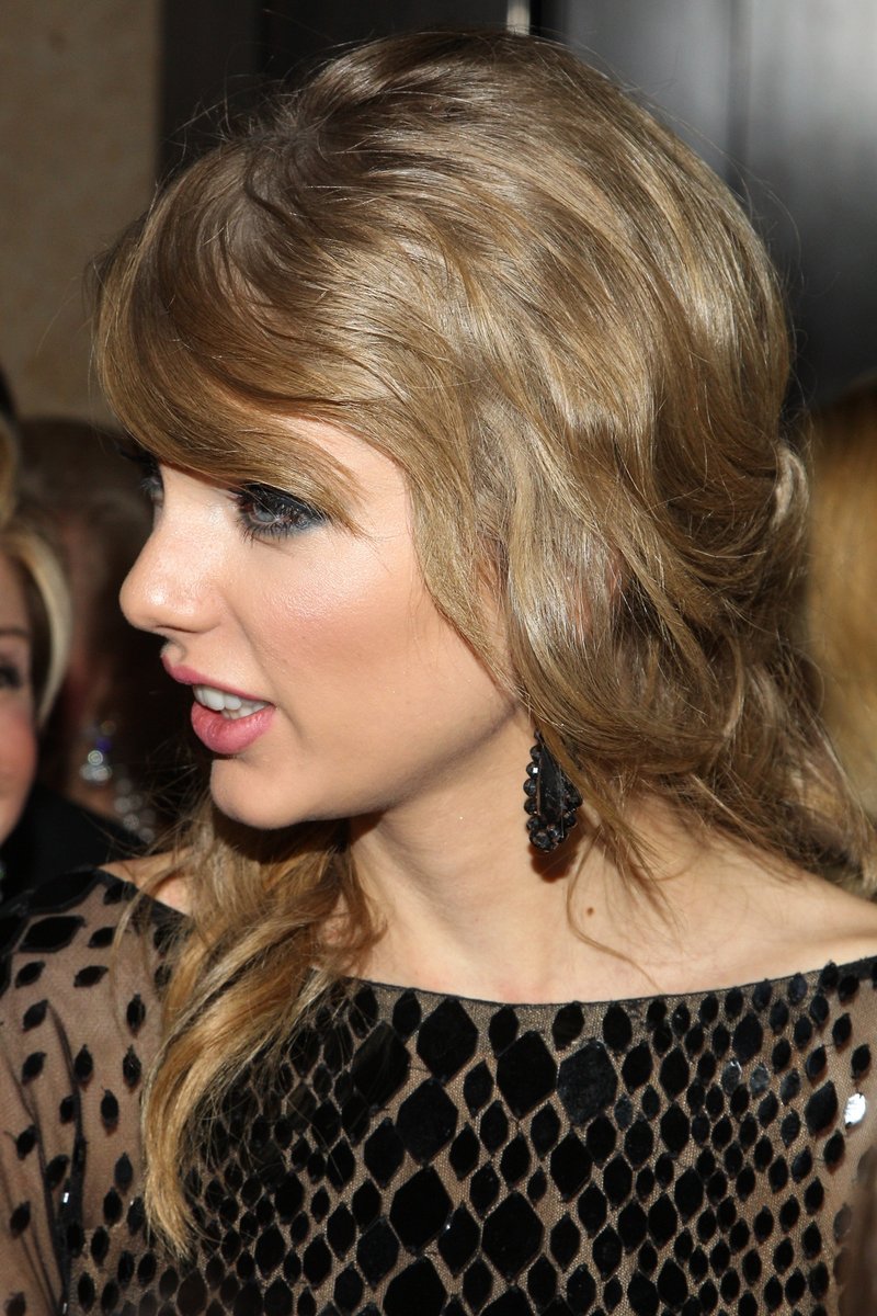 Taylor Swift at 56th Annual GRAMMY Awards - Pre-GRAMMY Gala And Salute To Industry Icons Honoring Lucian Grainge — photo 173