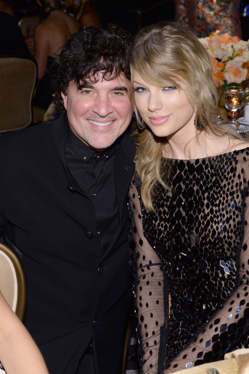 Taylor Swift at 56th Annual GRAMMY Awards - Pre-GRAMMY Gala And Salute To Industry Icons Honoring Lucian Grainge — photo 203