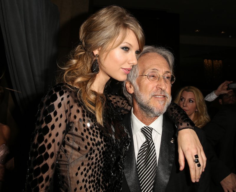 Taylor Swift at 56th Annual GRAMMY Awards - Pre-GRAMMY Gala And Salute To Industry Icons Honoring Lucian Grainge — photo 223