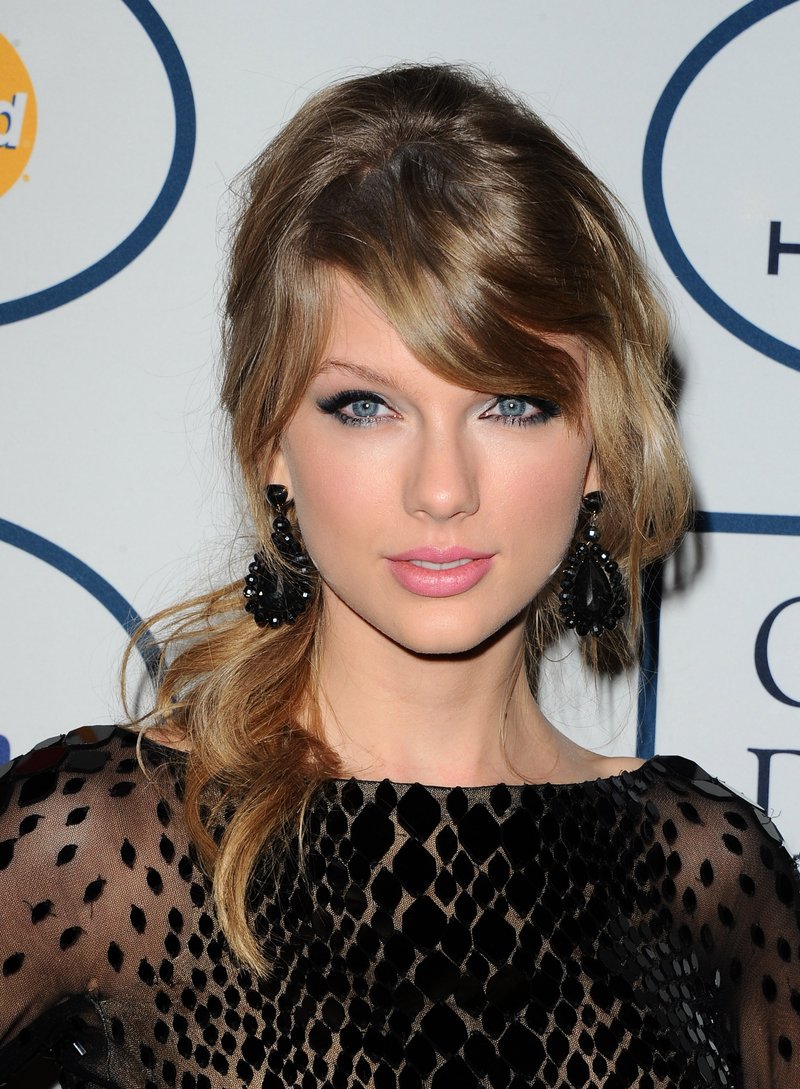 Taylor Swift at 56th Annual GRAMMY Awards - Pre-GRAMMY Gala And Salute To Industry Icons Honoring Lucian Grainge — photo 229
