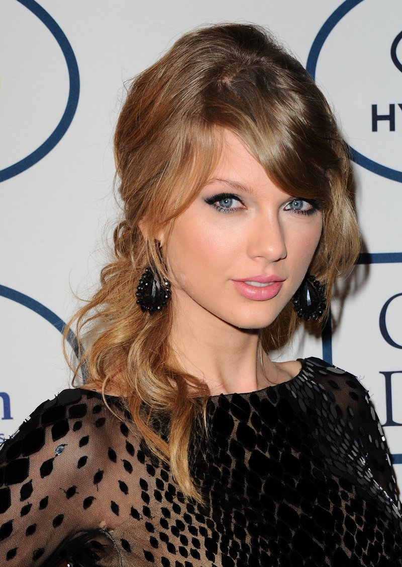 Taylor Swift at 56th Annual GRAMMY Awards - Pre-GRAMMY Gala And Salute To Industry Icons Honoring Lucian Grainge — photo 230
