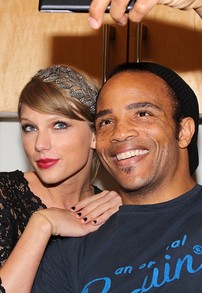 Taylor Swift at "Beautiful: The Carole King Musical" - Backstage — photo 29
