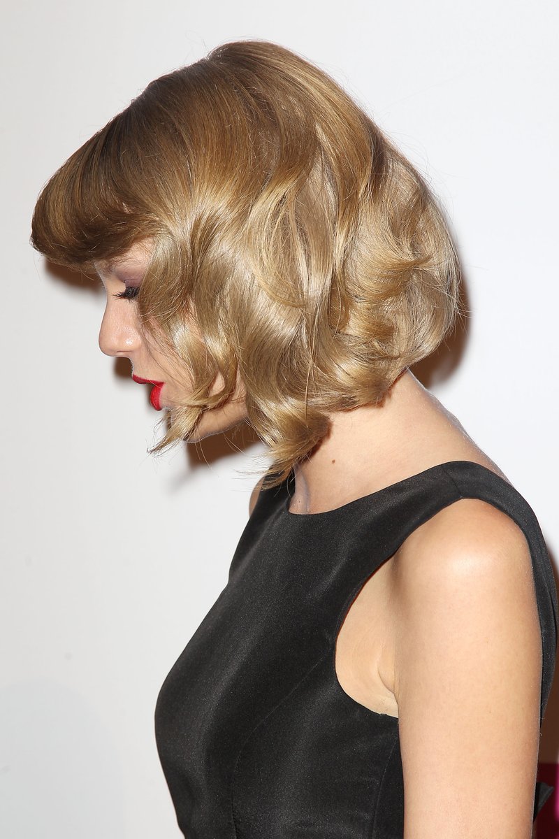 Taylor Swift at 2014 Billboard Women in Music Luncheon — photo 95