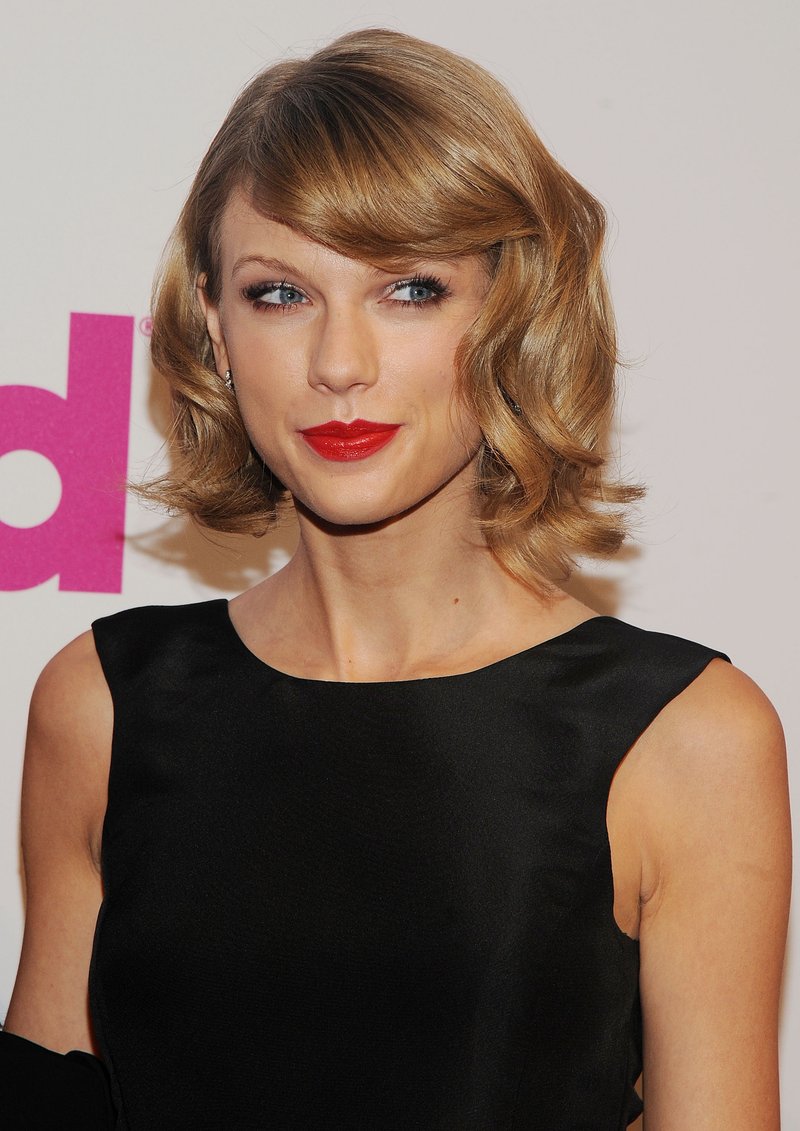 Taylor Swift at 2014 Billboard Women in Music Luncheon — photo 150