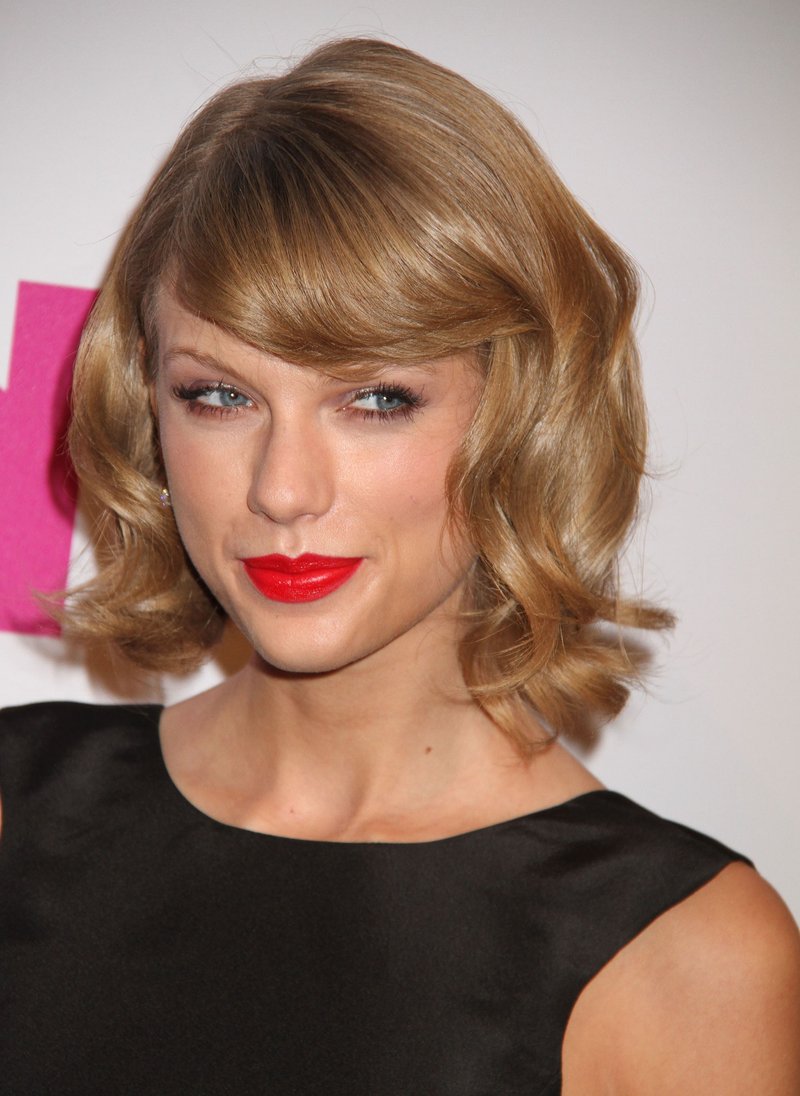 Taylor Swift at 2014 Billboard Women in Music Luncheon — photo 188