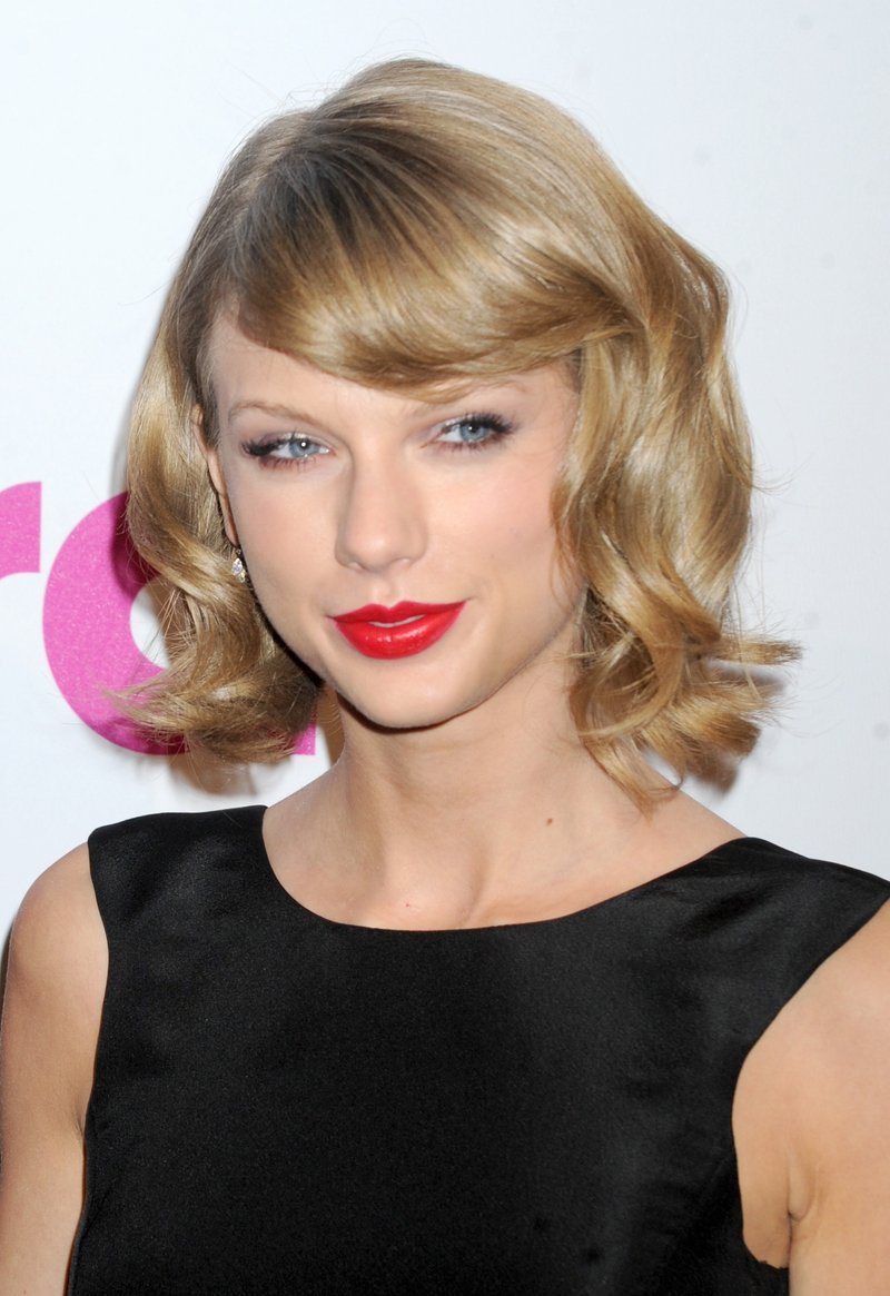 Taylor Swift at 2014 Billboard Women in Music Luncheon — photo 194