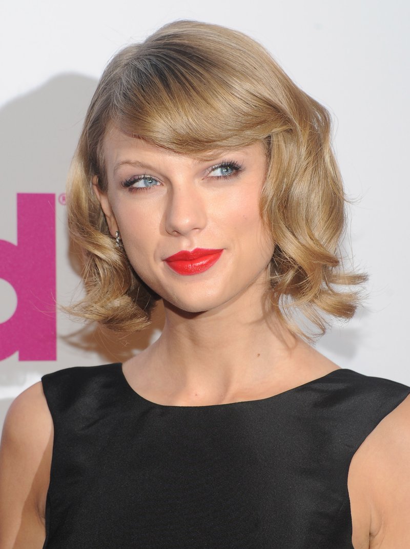 Taylor Swift at 2014 Billboard Women in Music Luncheon — photo 202