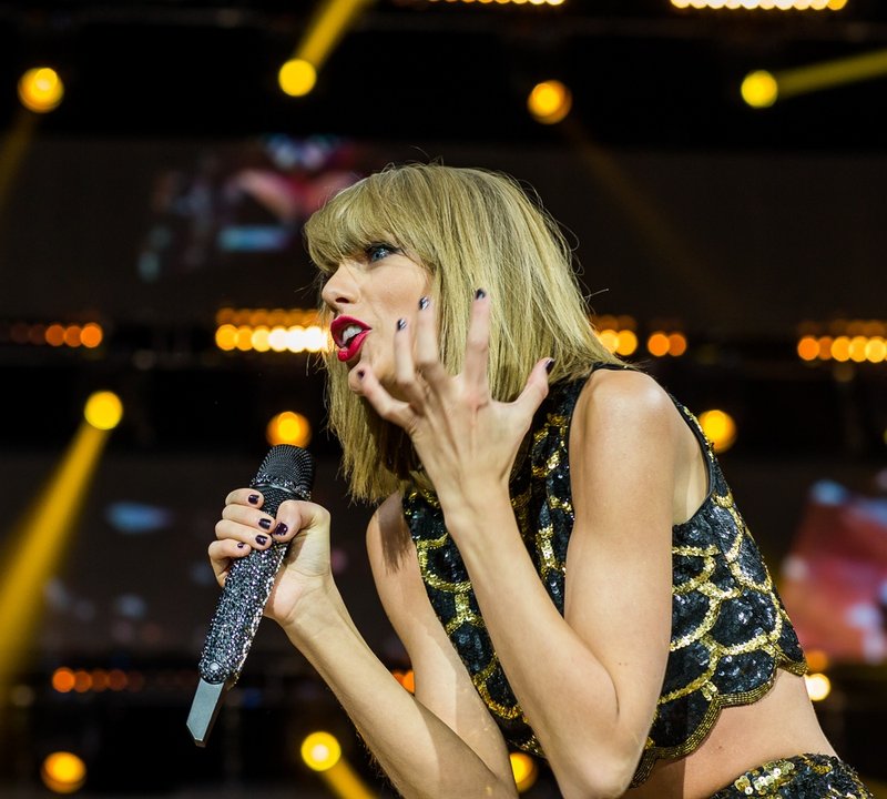 Taylor Swift at Capital FM's Jingle Bell Ball — photo 119