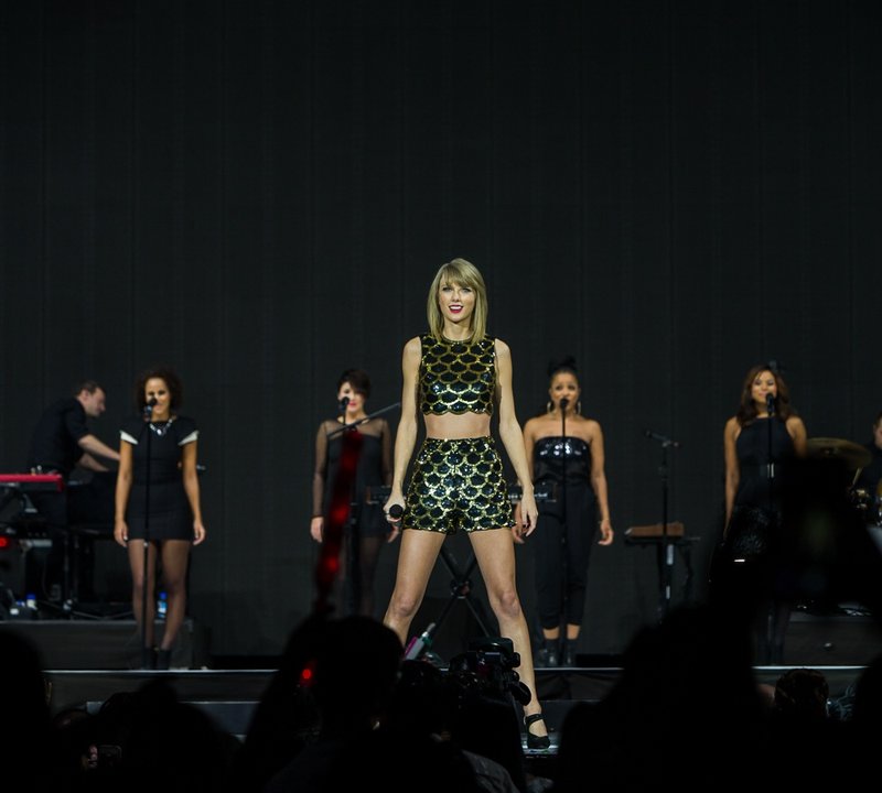 Taylor Swift at Capital FM's Jingle Bell Ball — photo 123