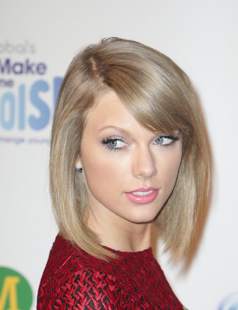 Taylor Swift at Capital FM's Jingle Bell Ball — photo 143