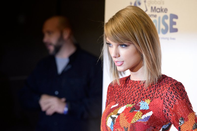 Taylor Swift at Capital FM's Jingle Bell Ball — photo 210