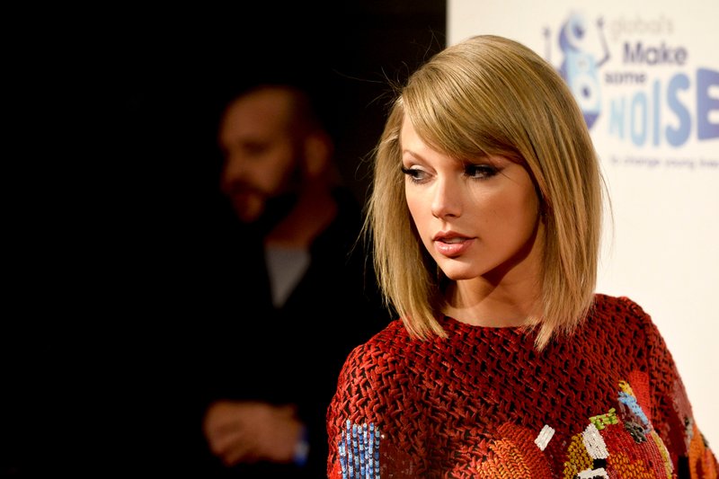 Taylor Swift at Capital FM's Jingle Bell Ball — photo 239