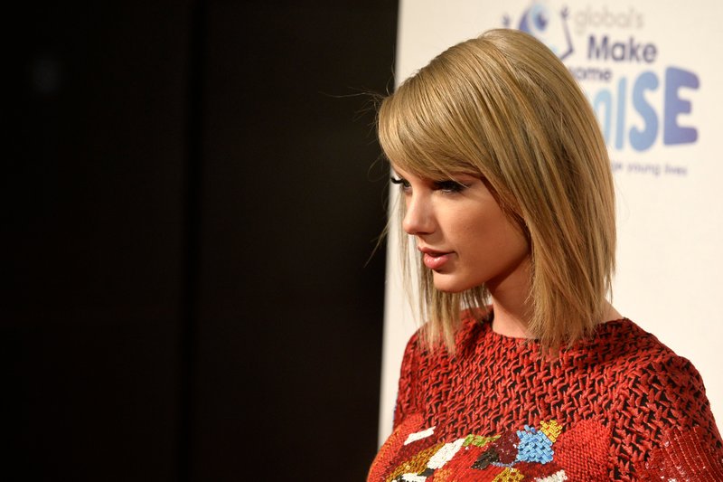 Taylor Swift at Capital FM's Jingle Bell Ball — photo 240