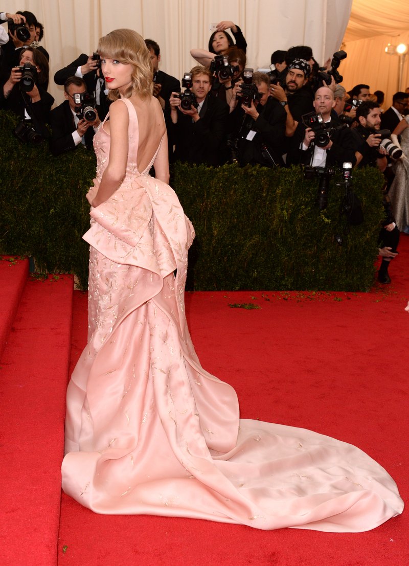 Taylor Swift at "Charles James: Beyond Fashion" Costume Institute Gala — photo 22