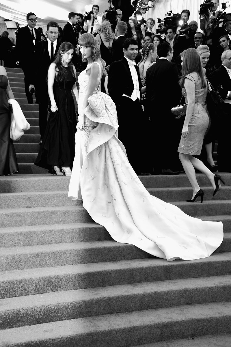 Taylor Swift at "Charles James: Beyond Fashion" Costume Institute Gala — photo 28