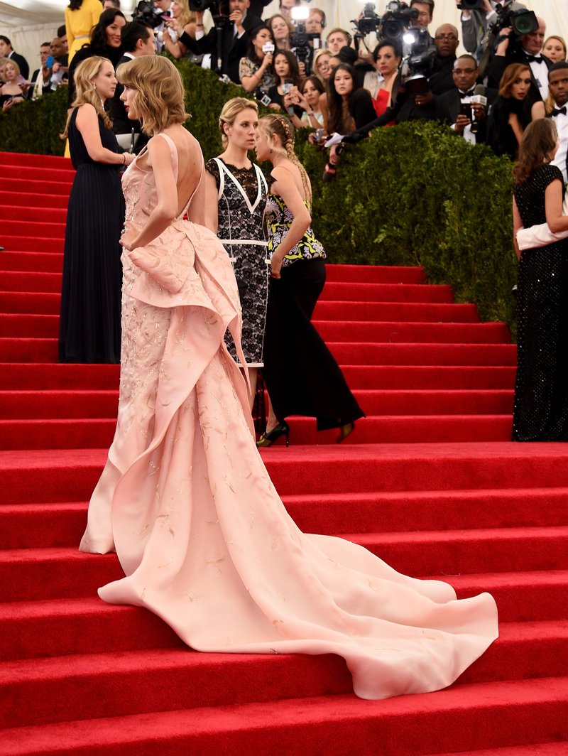 Taylor Swift at "Charles James: Beyond Fashion" Costume Institute Gala — photo 40