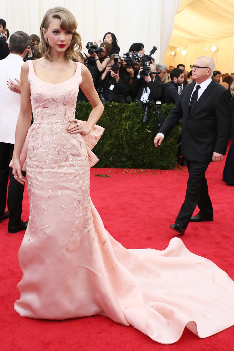 Taylor Swift at "Charles James: Beyond Fashion" Costume Institute Gala — photo 92