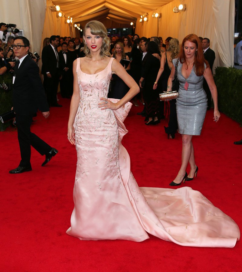 Taylor Swift at "Charles James: Beyond Fashion" Costume Institute Gala — photo 195