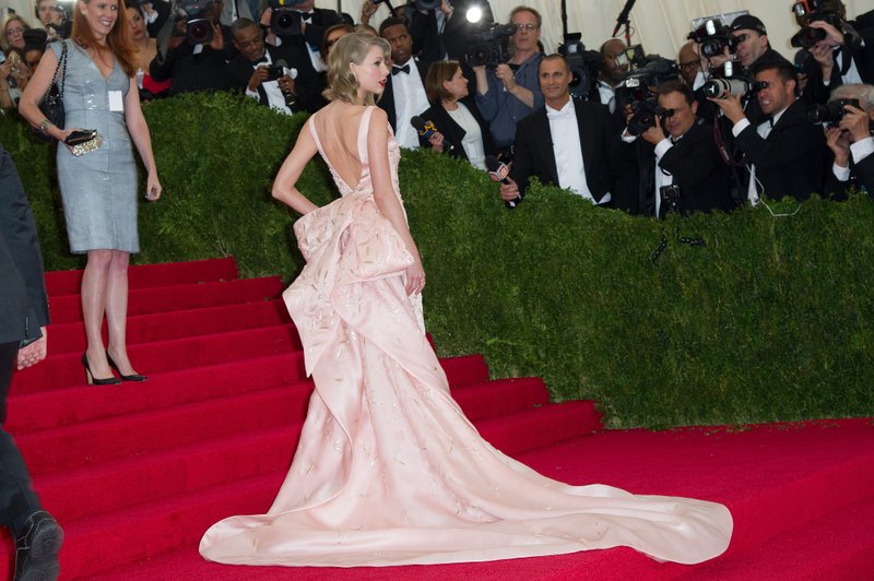 Taylor Swift at "Charles James: Beyond Fashion" Costume Institute Gala — photo 209