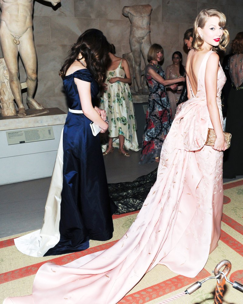 Taylor Swift at "Charles James: Beyond Fashion" Costume Institute Gala — photo 311