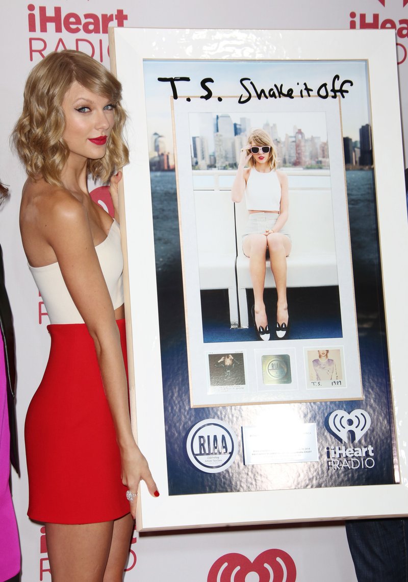 Taylor Swift at 2014 iHeartRadio Music Festival — photo 64