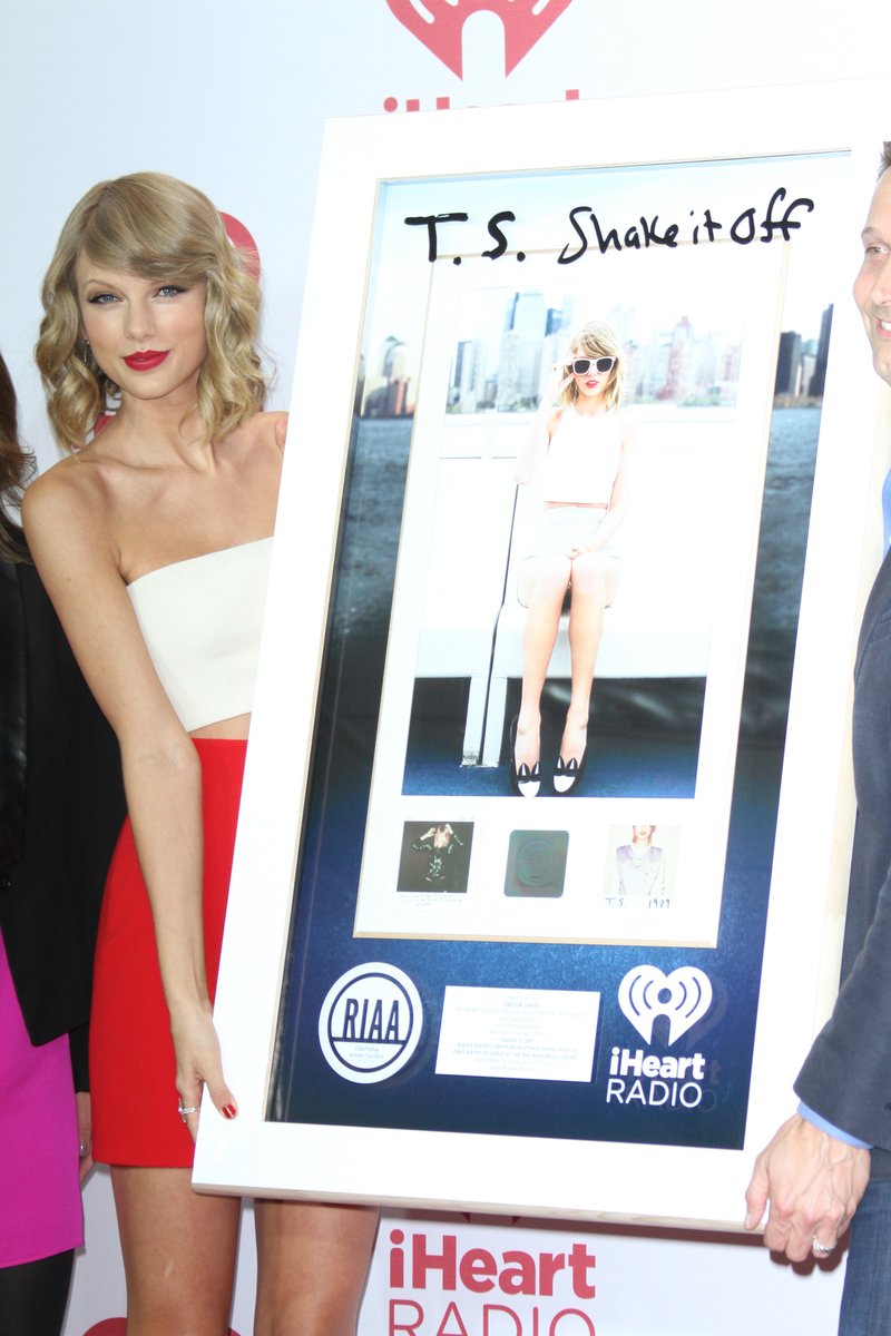 Taylor Swift at 2014 iHeartRadio Music Festival — photo 88