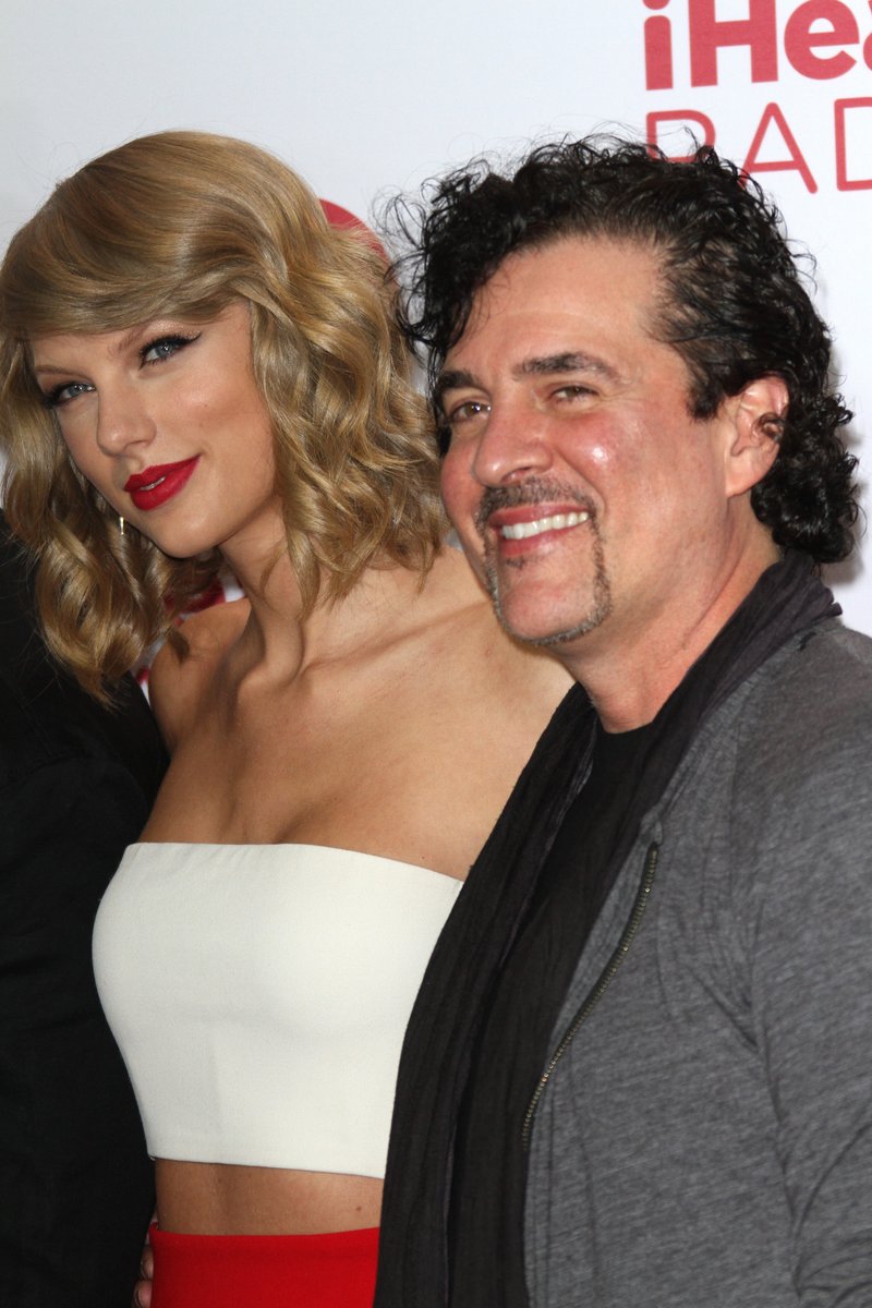 Taylor Swift at 2014 iHeartRadio Music Festival — photo 90