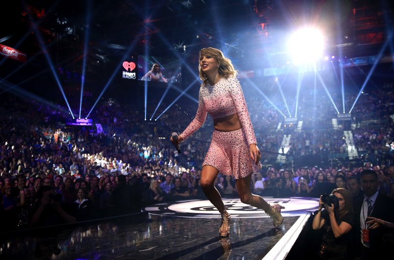 Taylor Swift at 2014 iHeartRadio Music Festival — photo 211