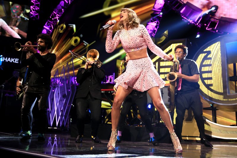 Taylor Swift at 2014 iHeartRadio Music Festival — photo 215