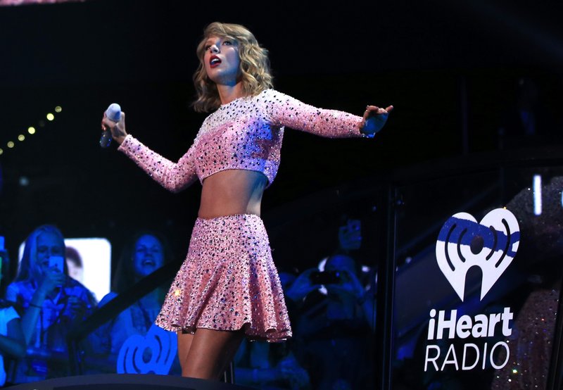 Taylor Swift at 2014 iHeartRadio Music Festival — photo 222