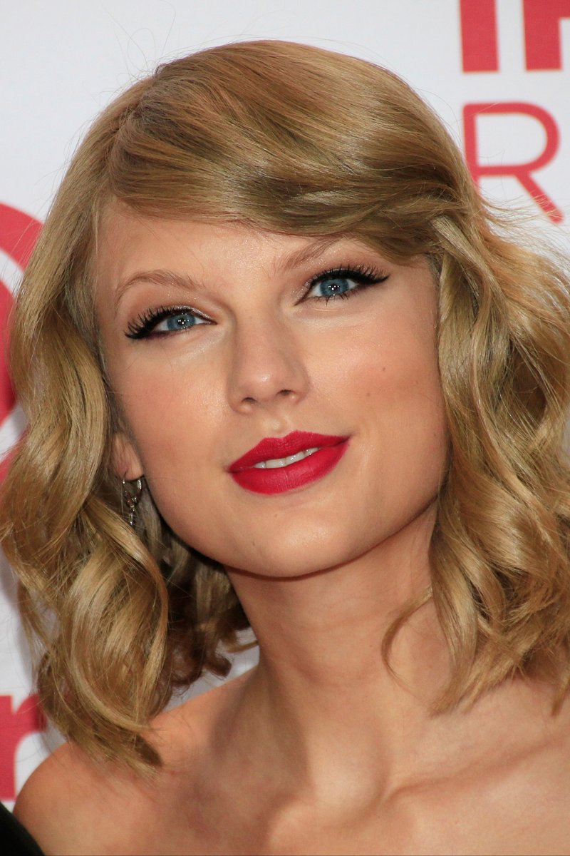 Taylor Swift at 2014 iHeartRadio Music Festival — photo 329