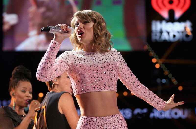 Taylor Swift at 2014 iHeartRadio Music Festival — photo 421