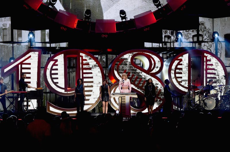 Taylor Swift at 2014 iHeartRadio Music Festival — photo 457