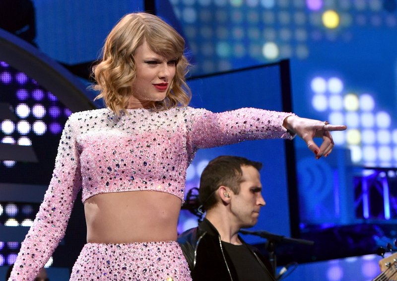 Taylor Swift at 2014 iHeartRadio Music Festival — photo 464