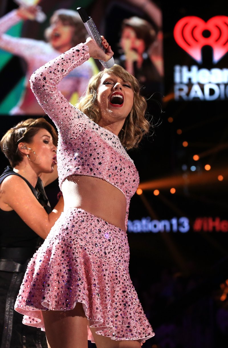 Taylor Swift at 2014 iHeartRadio Music Festival — photo 470