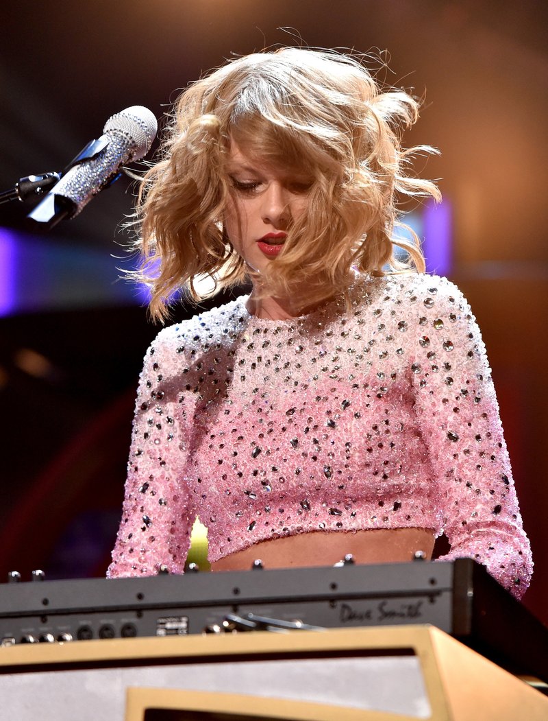 Taylor Swift at 2014 iHeartRadio Music Festival — photo 490
